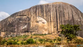 Zuma Rock in der Nähe von Abuja, Nigeria