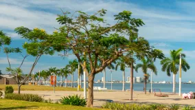Blick auf die Strandpromenade der Hauptstadt Luanda