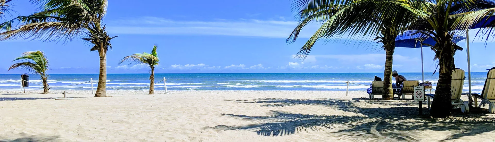 Paradiesischer Labadi Strand in Accra