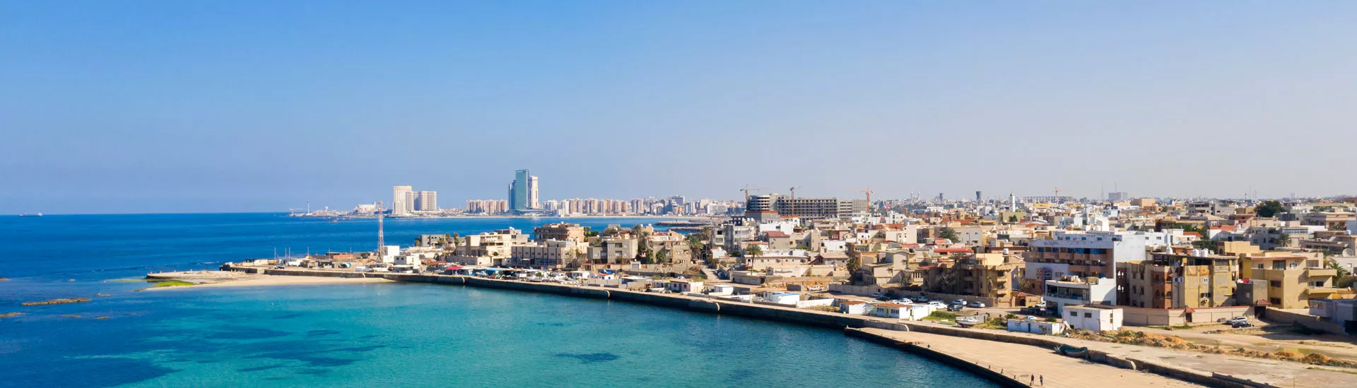 Blick auf die Küste der Hauptstadt Tripolis
