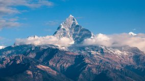 Blick auf die Berge Nepals