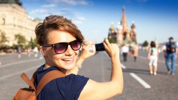 Touristin auf Sightseeing Tour