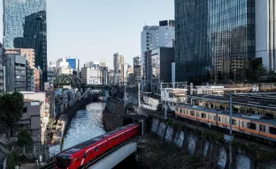 Japan in Bewegung, Blick aus dem Zug