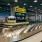 Reisende bei der Einreise am Flughafen in Thailand