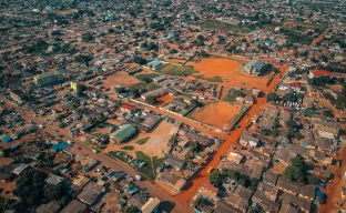 Landschaft in Ghana nahe der nördlichen Grenzregion