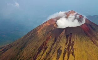 Vulkanlandschaft in Nicaragua bei Tageslicht