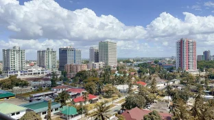 Reisehinweise für Tansania mit Blick auf Dar es Salaam