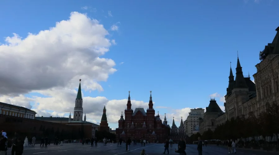 Russische Föderation: Aktuelle Reise- und Sicherheitshinweise (Stand 21.10.2026)