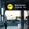Reisepass mit Einreisestempel für Thailand am Flughafen
