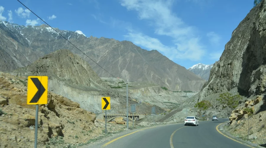 Pakistan: Aktuelle Reise- und Sicherheitshinweise (Stand September 2026)