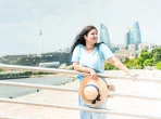 Skyline von Baku, Aserbaidschan, mit den Flame Towers