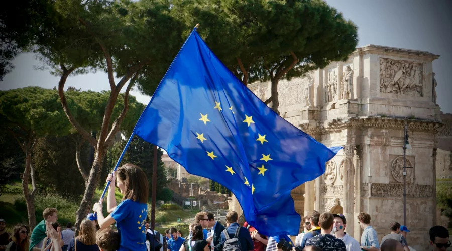 Start des EES-Systems und Vorbereitung auf ETIAS: Pläne der Europäischen Union zur Einführung neuer Kontrollsysteme