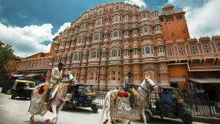 Hawa Mahal Road, Jaipur, India
