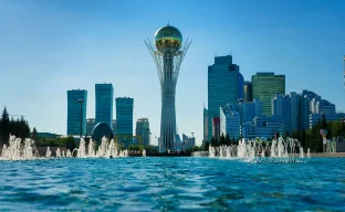 Baiterek in der Hauptstadt Kasachstans, Astana