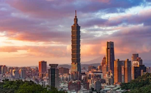 Taipei City bei Sonnenuntergang